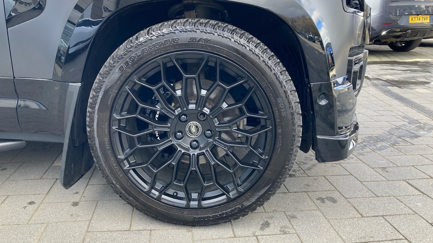 Used Land Rover Defender 2024 for sale - 77846325: Photo 8