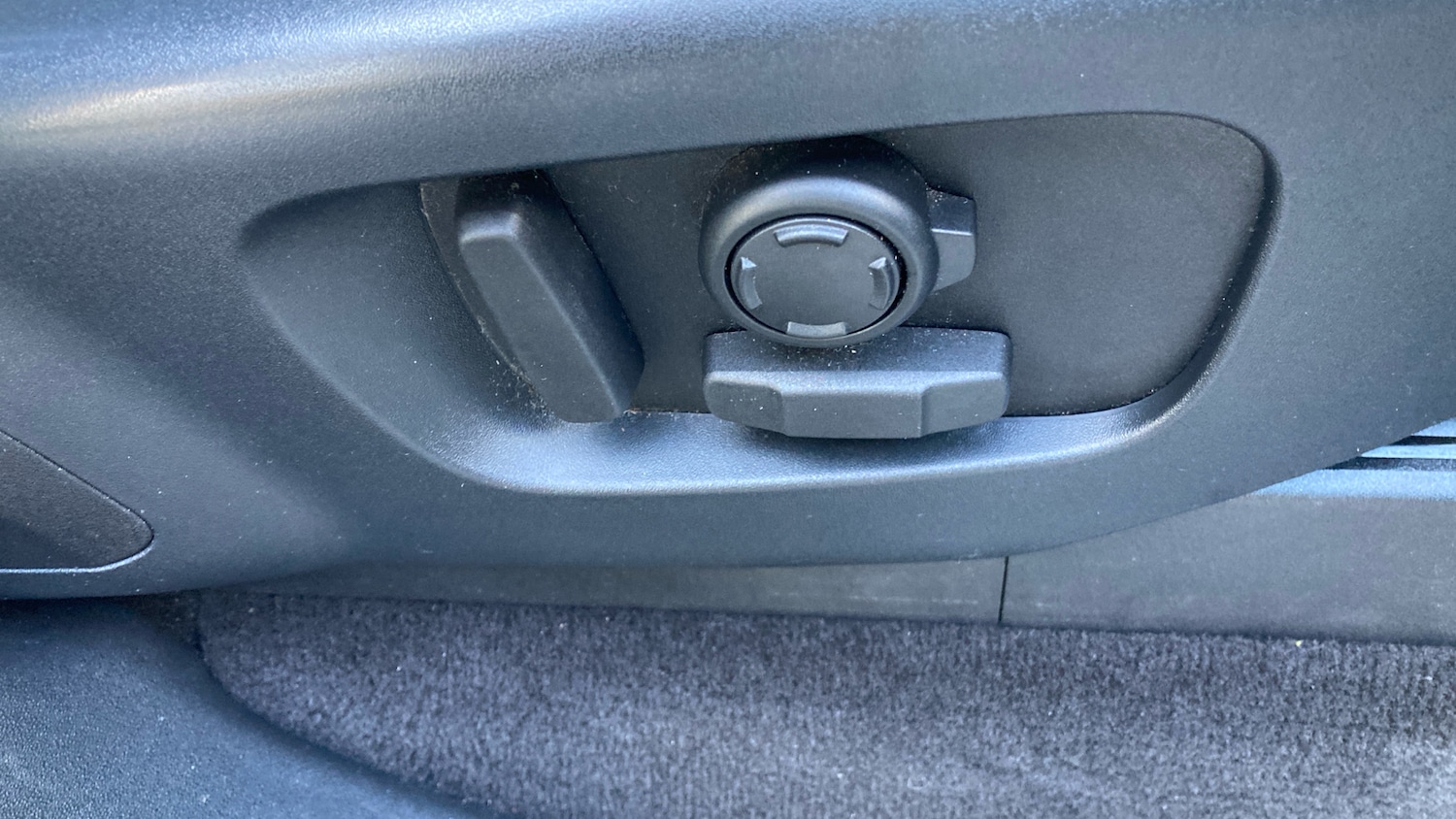 Used Land Rover Discovery 2021 for sale - 76384907: Photo 28