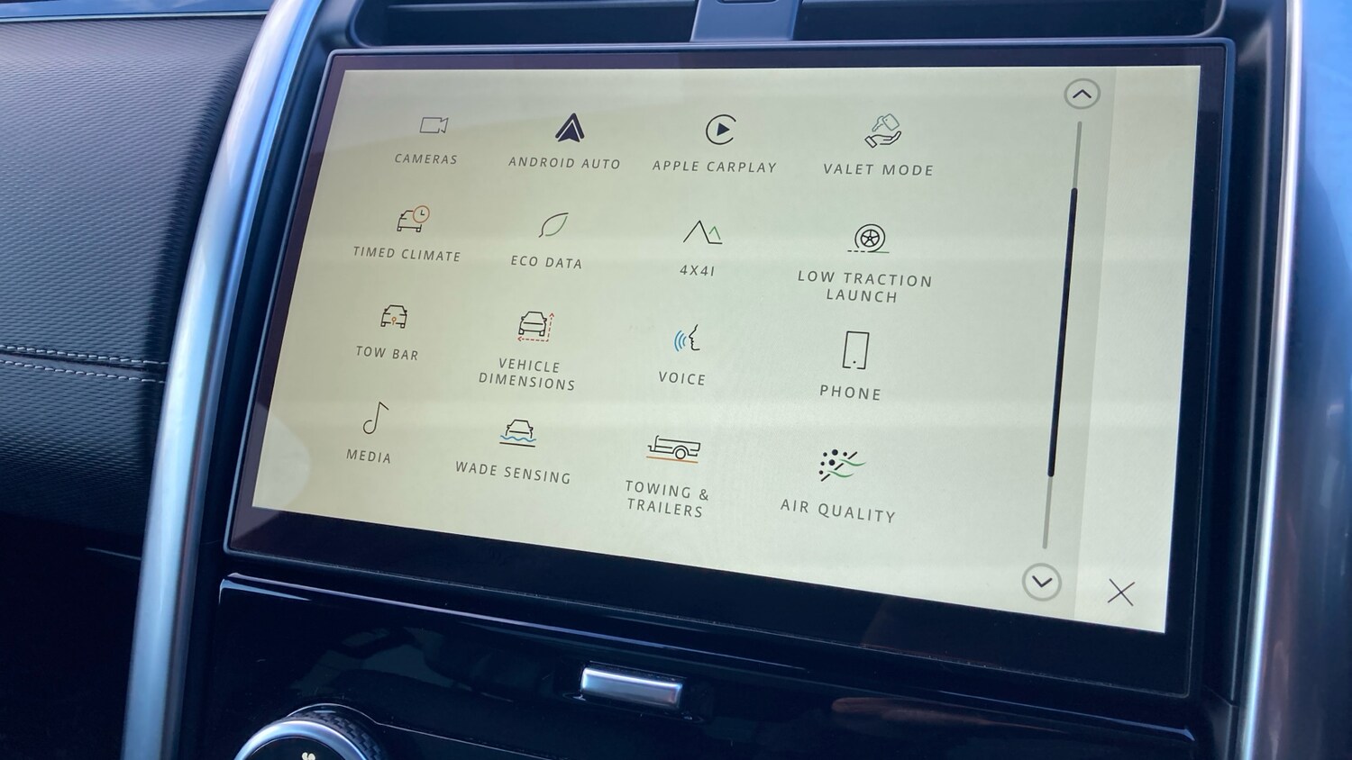 Used Land Rover Discovery 2021 for sale - 76384907: Photo 32