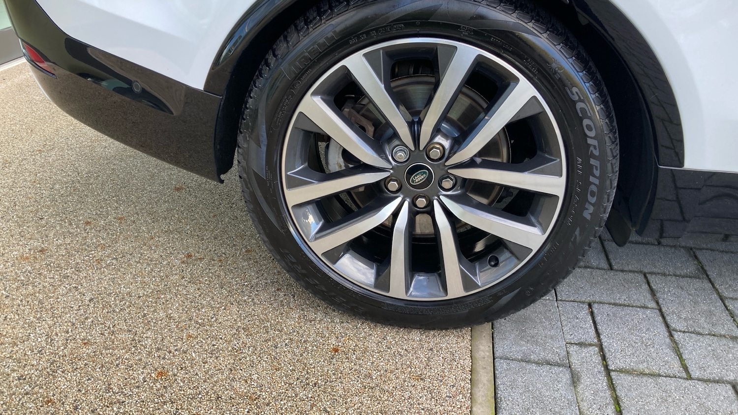 Used Land Rover Discovery 2021 for sale - 76384907: Photo 40