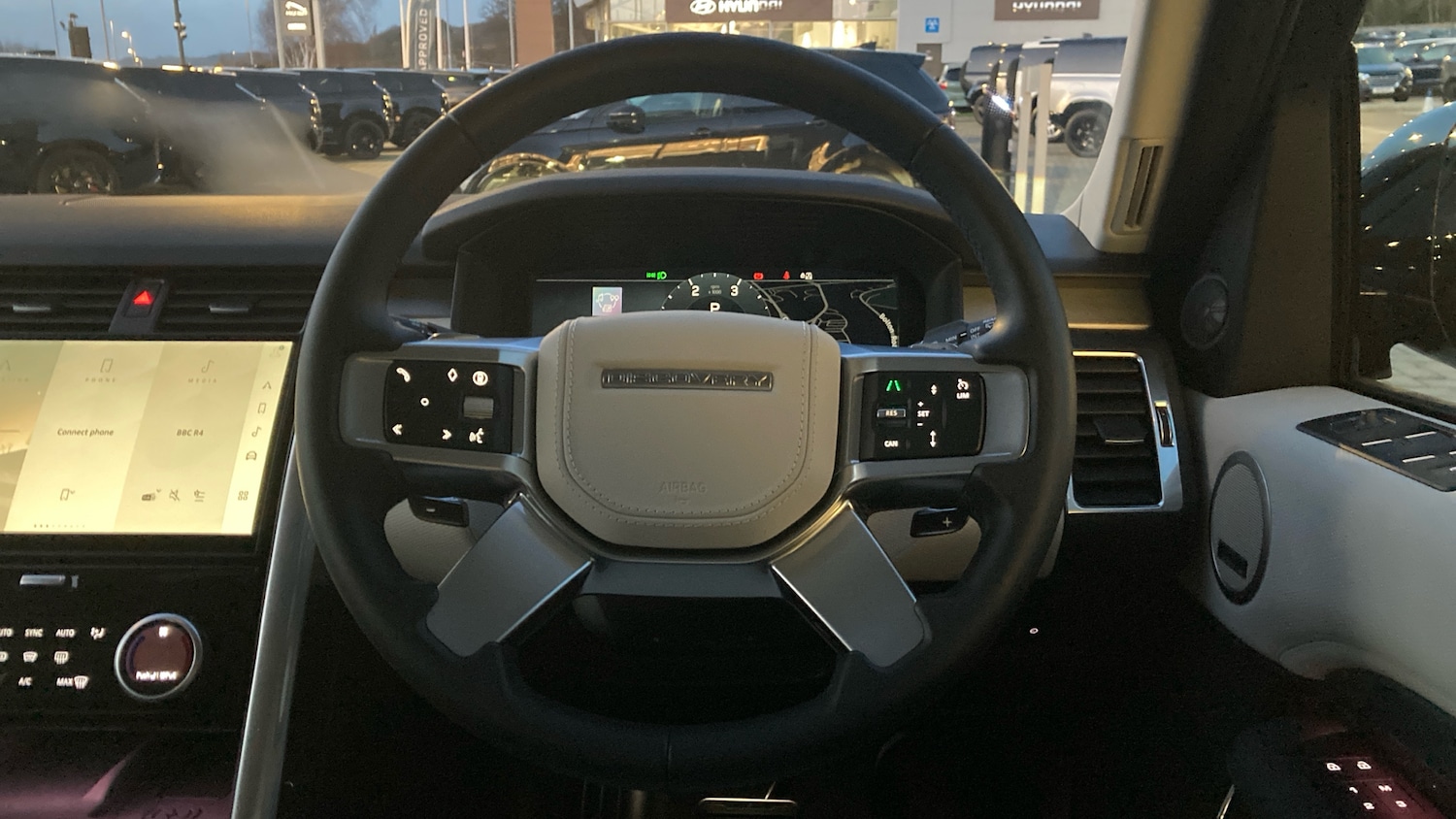 Used Land Rover Discovery 2025 for sale - 76777203: Photo 15