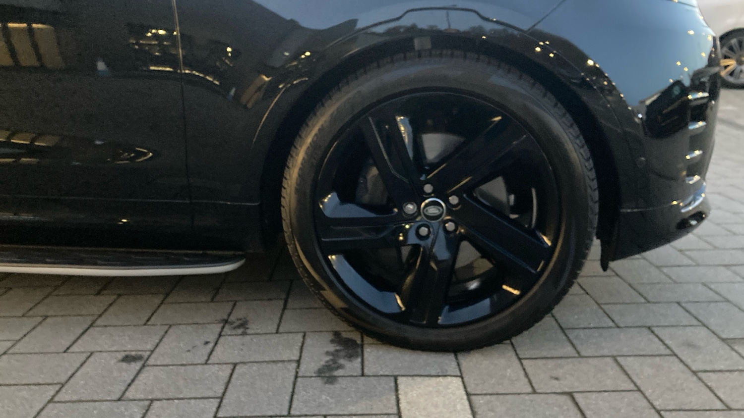 Used Land Rover Discovery 2025 for sale - 76777203: Photo 8