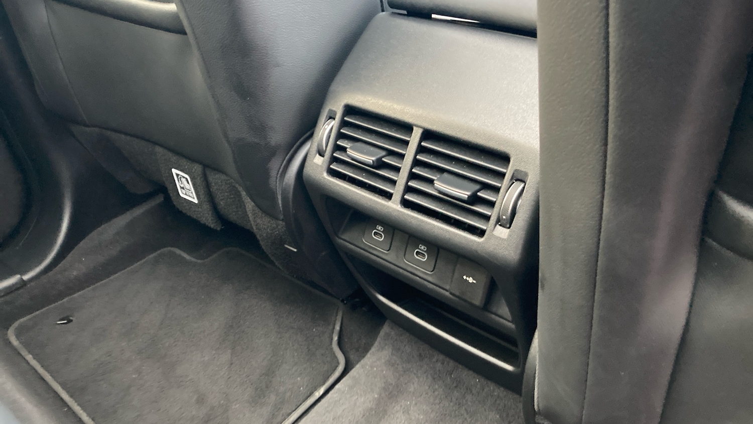 Used Land Rover Discovery Sport 2024 for sale - 76319991: Photo 18