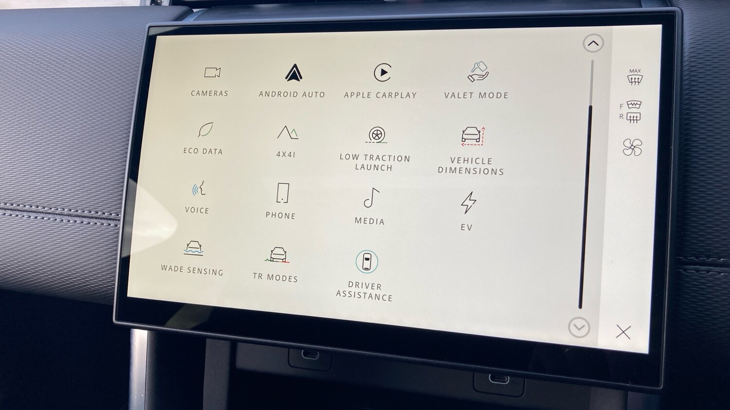 Used Land Rover Discovery Sport 2024 for sale - 76319991: Photo 23