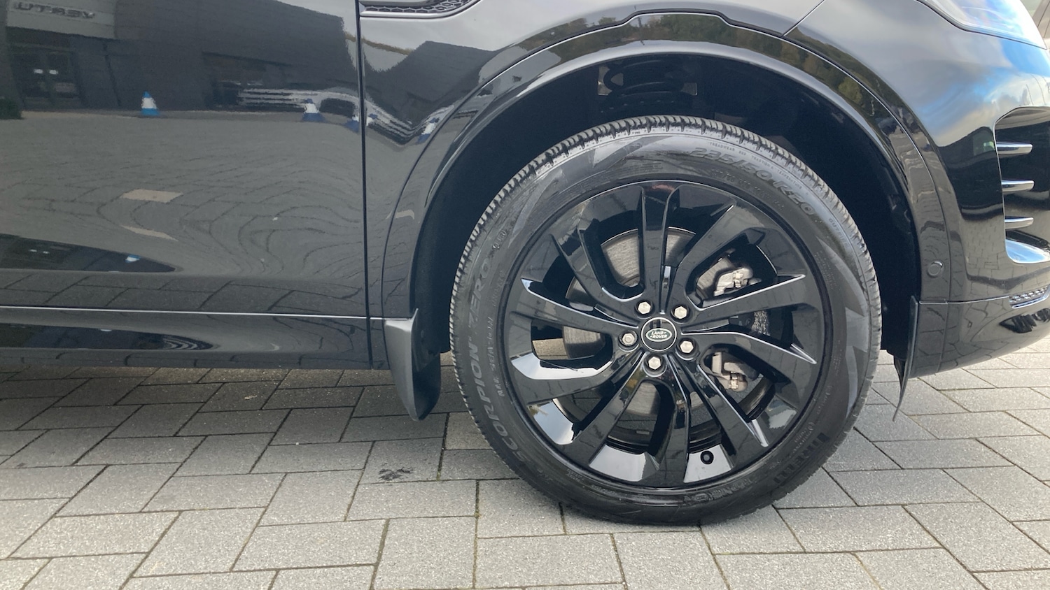 Used Land Rover Discovery Sport 2024 for sale - 76319991: Photo 8