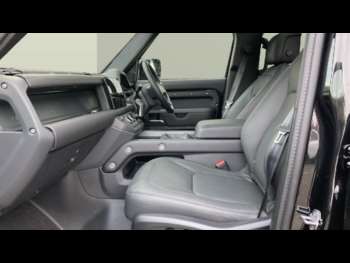 Used Land Rover Defender 2024 for sale - 75075699: Photo