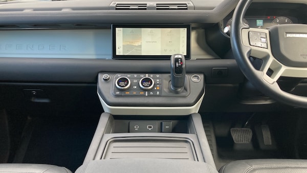 Used Land Rover Defender 2025 for sale - 76193781: Photo 14