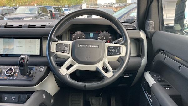 Used Land Rover Defender 2025 for sale - 76193781: Photo 15