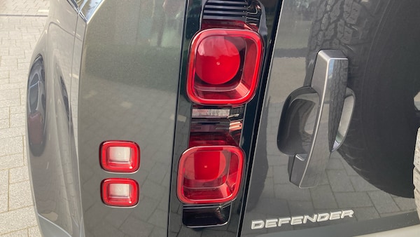 Used Land Rover Defender 2025 for sale - 76193781: Photo 19