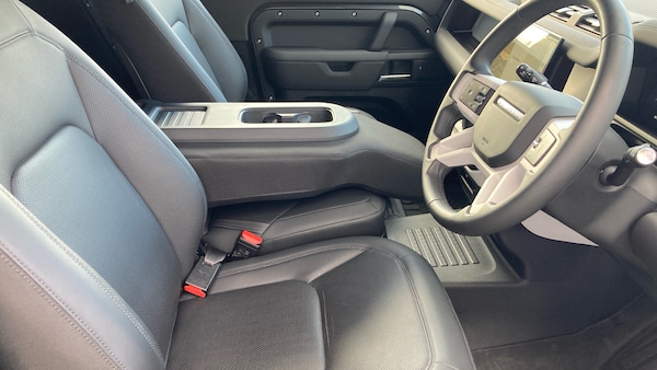 Used Land Rover Defender 2025 for sale - 76193781: Photo 34