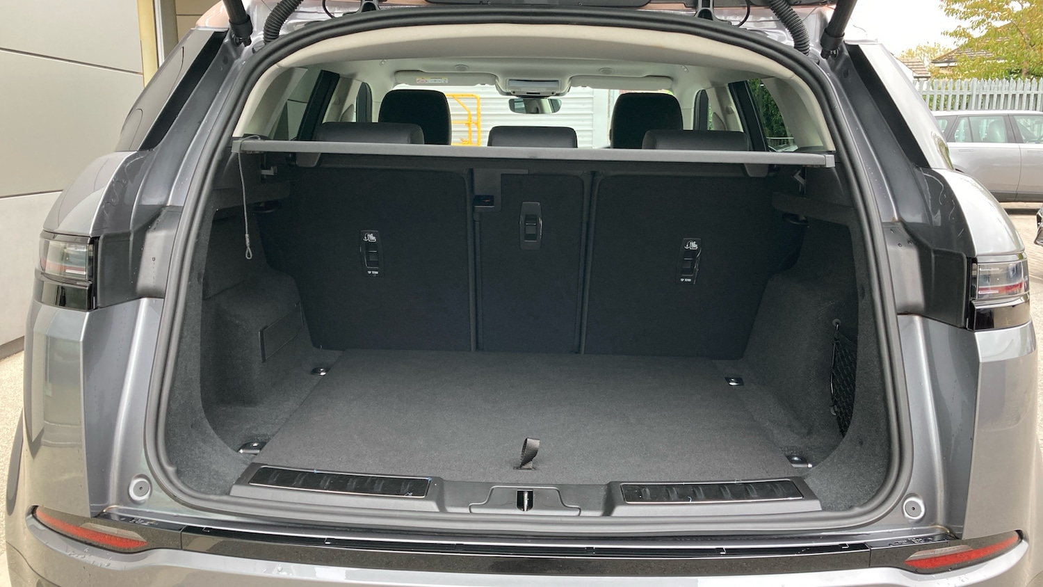 Used Land Rover Range Rover Evoque 2025 for sale - 77350330: Photo 10