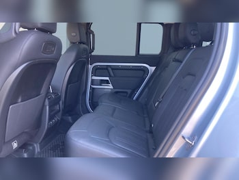 Used Land Rover Defender 2022 for sale - 75220343: Photo