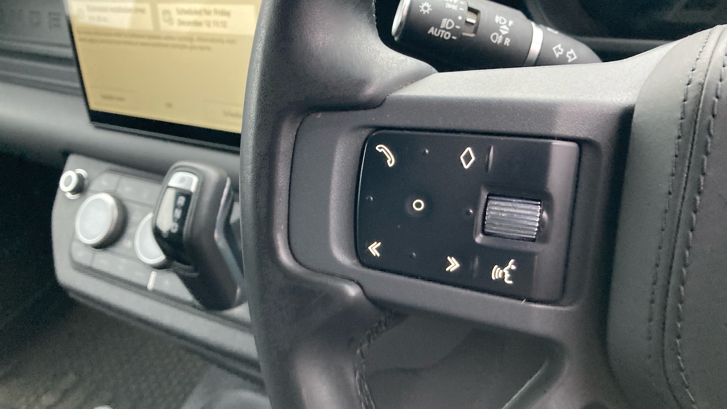 Used Land Rover Defender 2024 for sale - 76905964: Photo 29