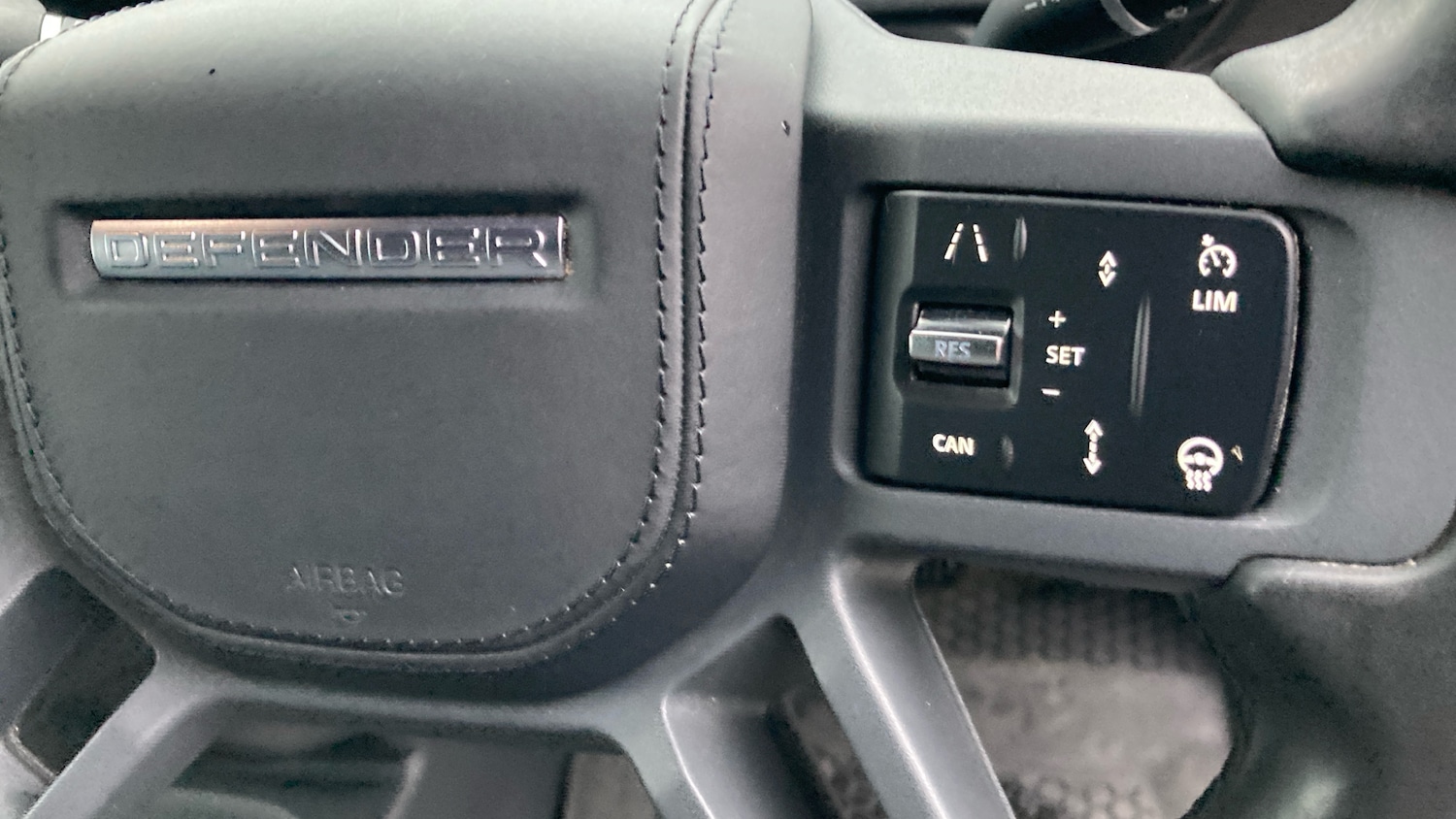 Used Land Rover Defender 2024 for sale - 76905964: Photo 30