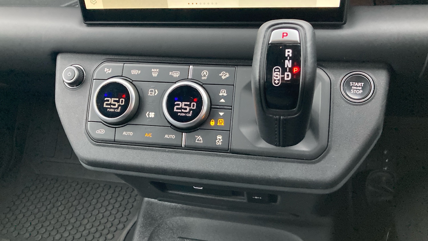 Used Land Rover Defender 2024 for sale - 76905964: Photo 36