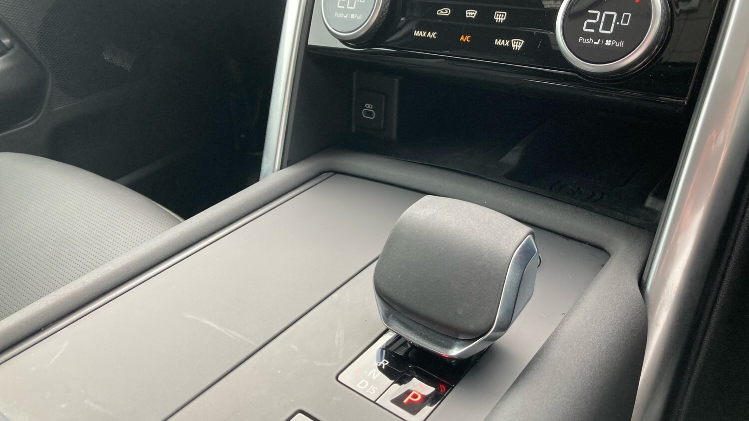 Used Land Rover Discovery 2025 for sale - 76218688: Photo 13