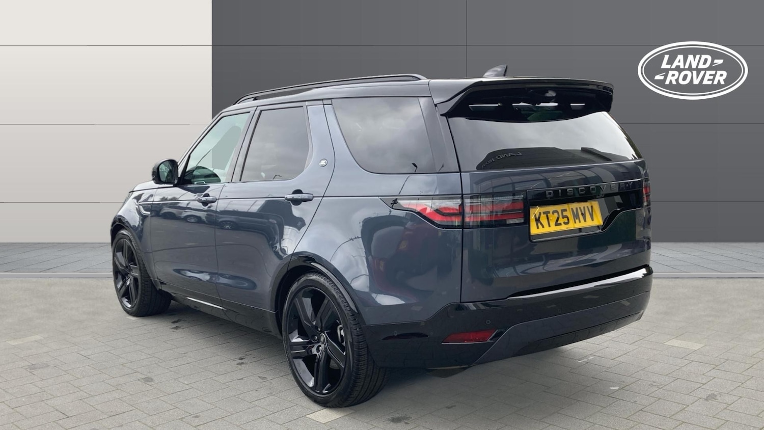 Used Land Rover Discovery 2025 for sale - 76218688: Photo 2