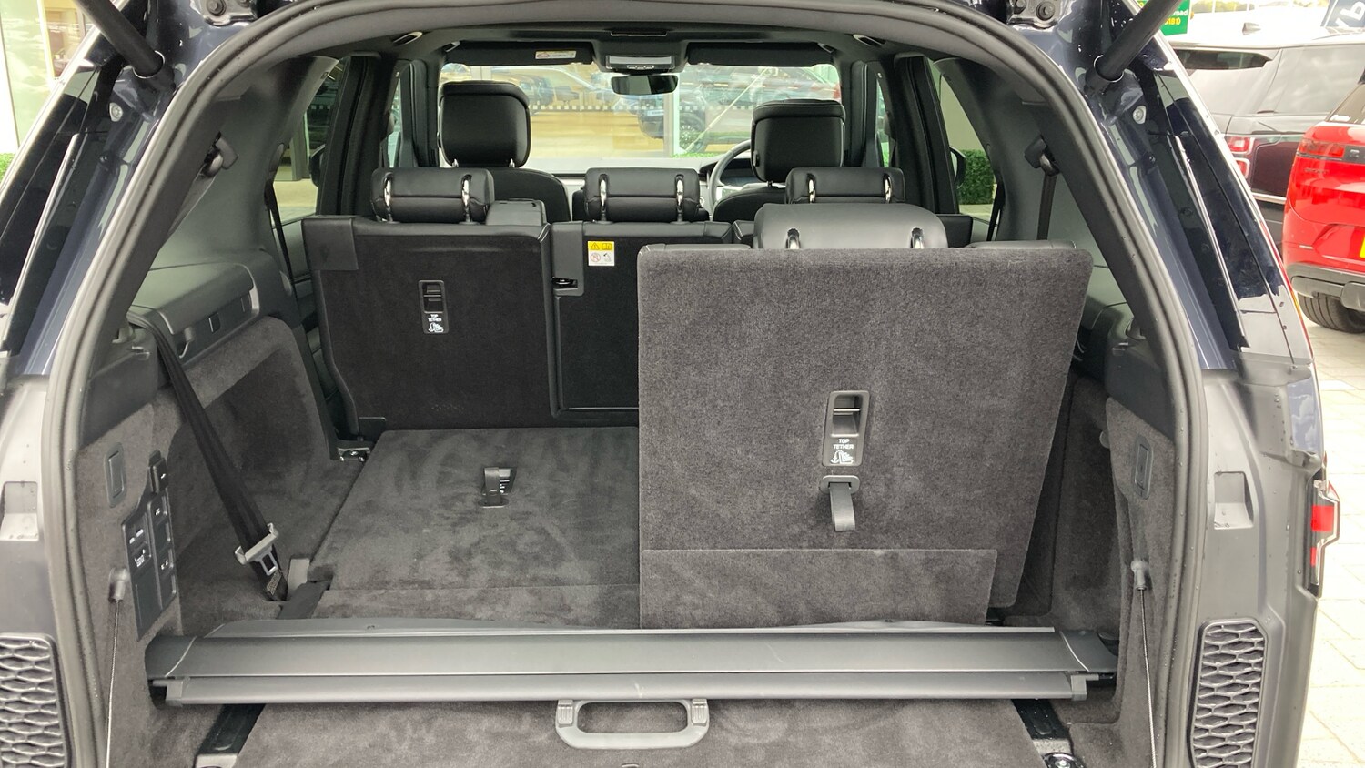 Used Land Rover Discovery 2025 for sale - 76218688: Photo 23