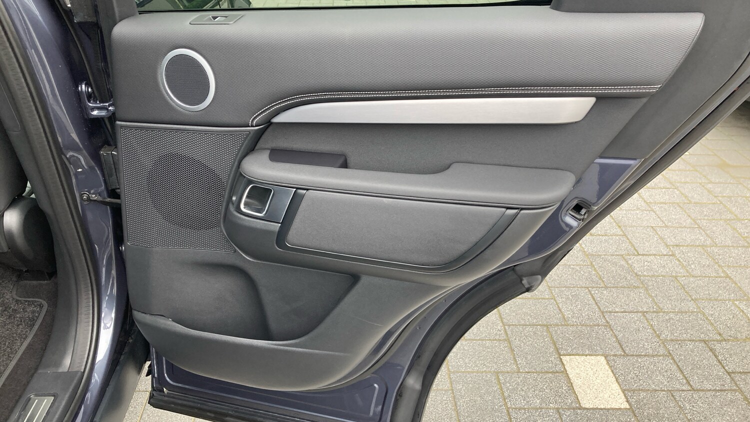 Used Land Rover Discovery 2025 for sale - 76218688: Photo 27