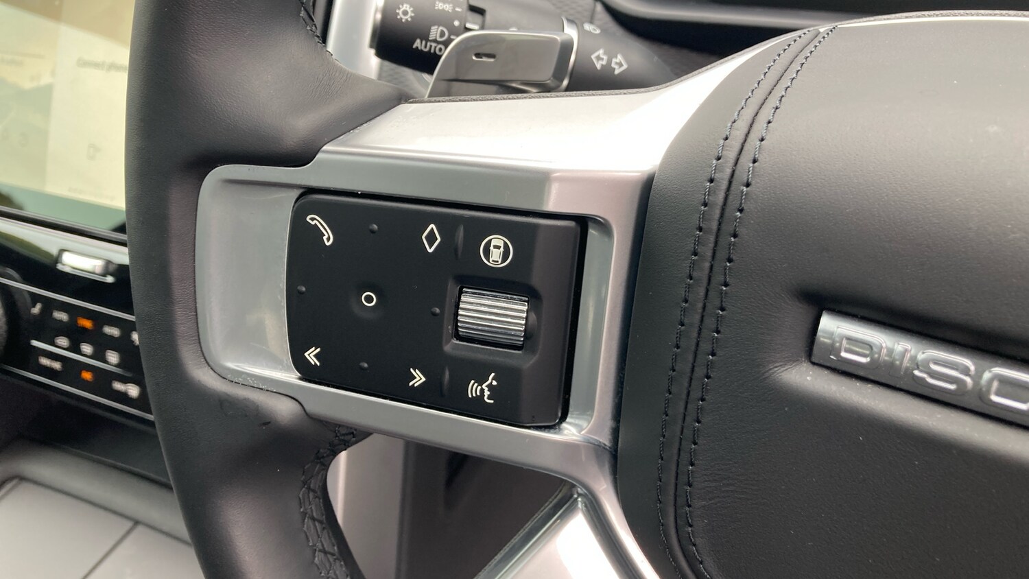 Used Land Rover Discovery 2025 for sale - 76218688: Photo 30