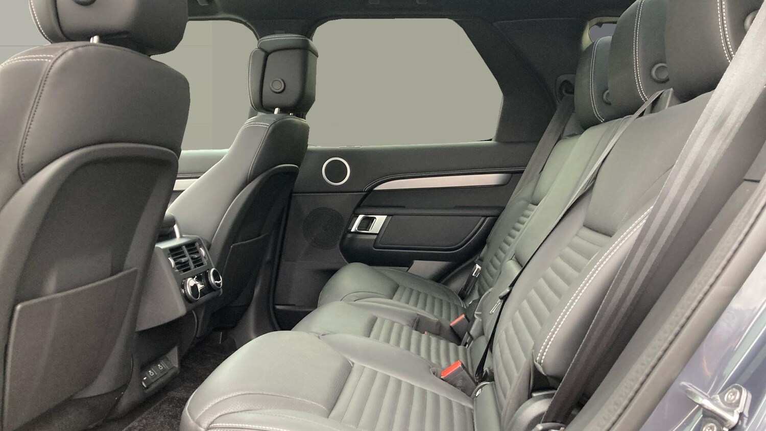 Used Land Rover Discovery 2025 for sale - 76218688: Photo 4