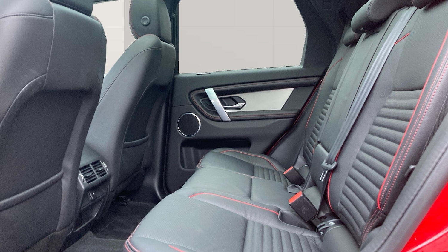 Used Land Rover Discovery Sport 2020 for sale - 77270724: Photo 4