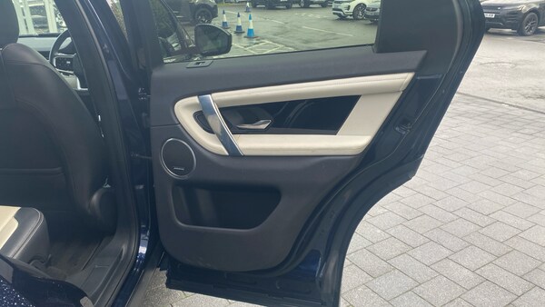 Used Land Rover Discovery Sport 2022 for sale - 76142334: Photo 21