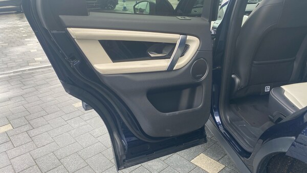 Used Land Rover Discovery Sport 2022 for sale - 76142334: Photo 25