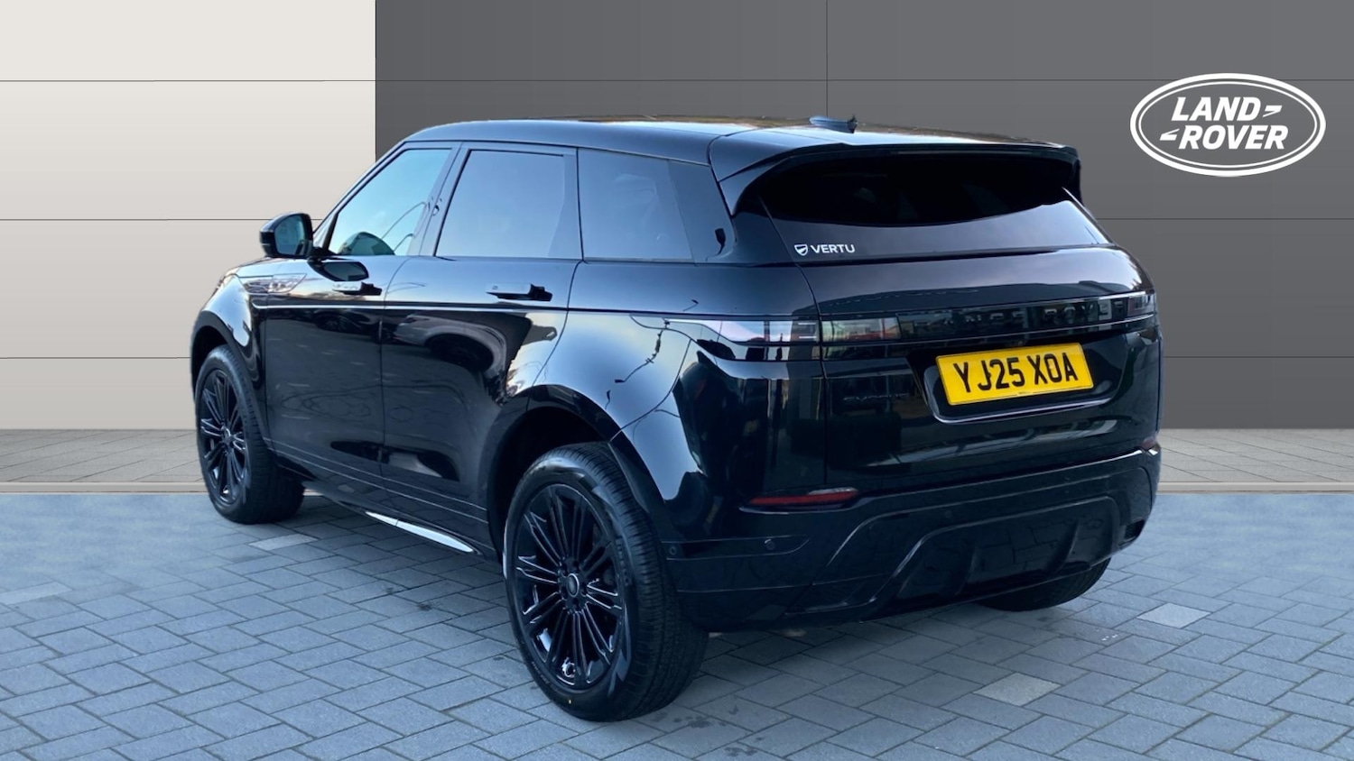 Used Land Rover Range Rover Evoque 2025 for sale - 76737954: Photo 2