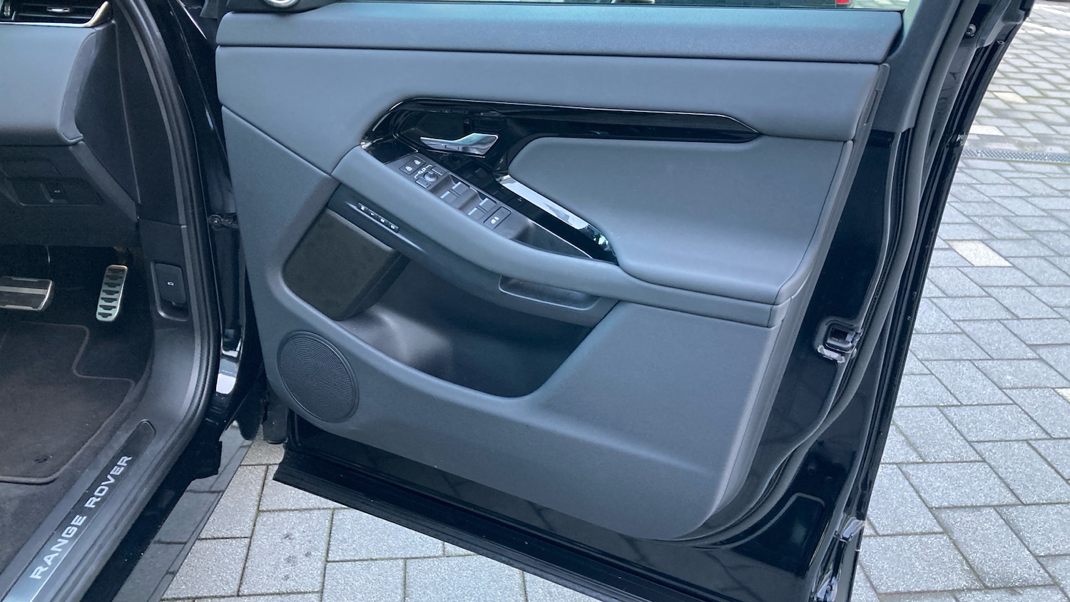 Used Land Rover Range Rover Evoque 2025 for sale - 76737954: Photo 24