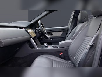 Used Land Rover Discovery Sport 2025 for sale - 76477185: Photo