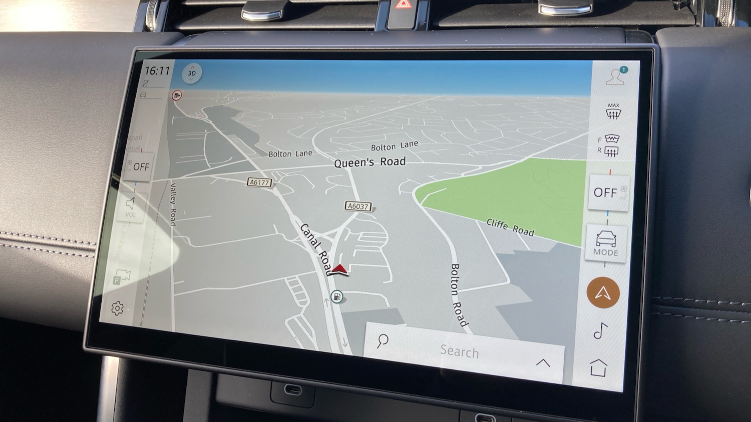 Used Land Rover Discovery Sport 2025 for sale - 76384908: Photo 11