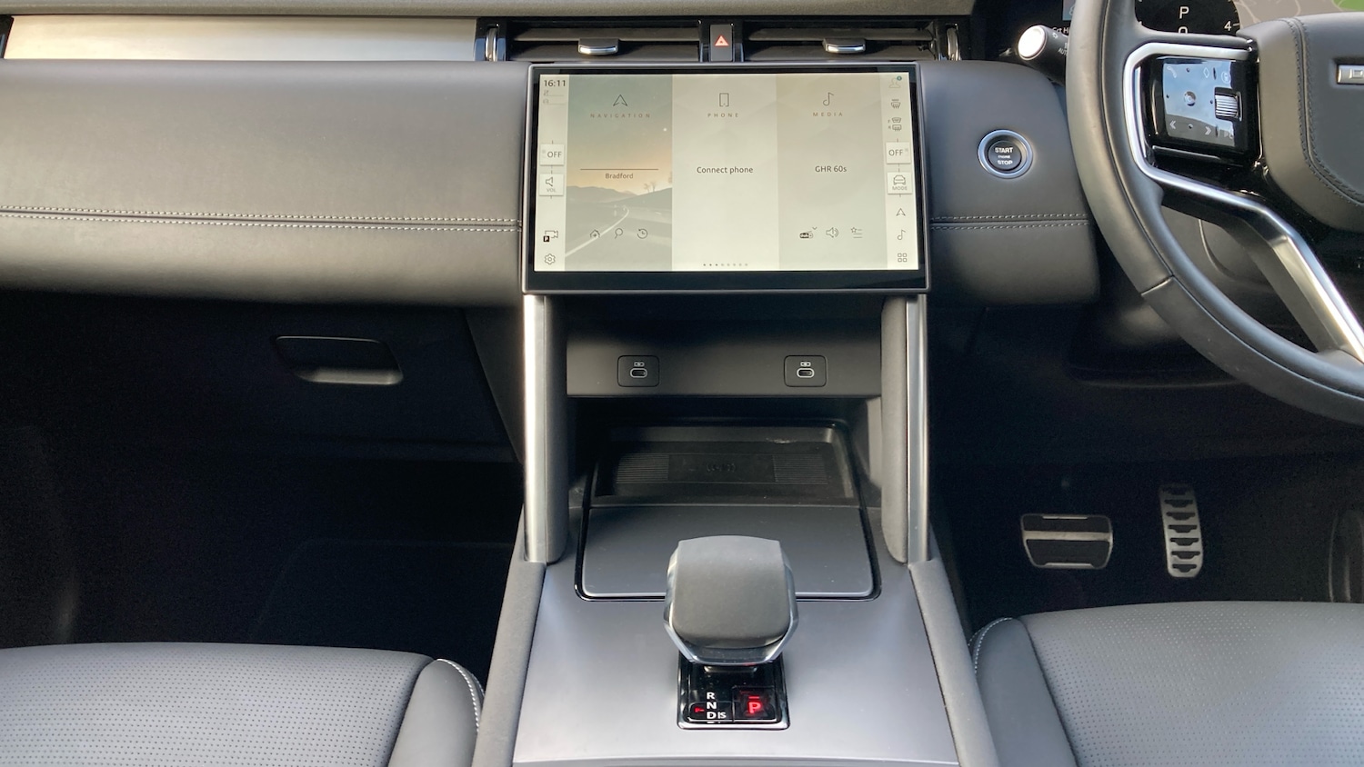 Used Land Rover Discovery Sport 2025 for sale - 76384908: Photo 14