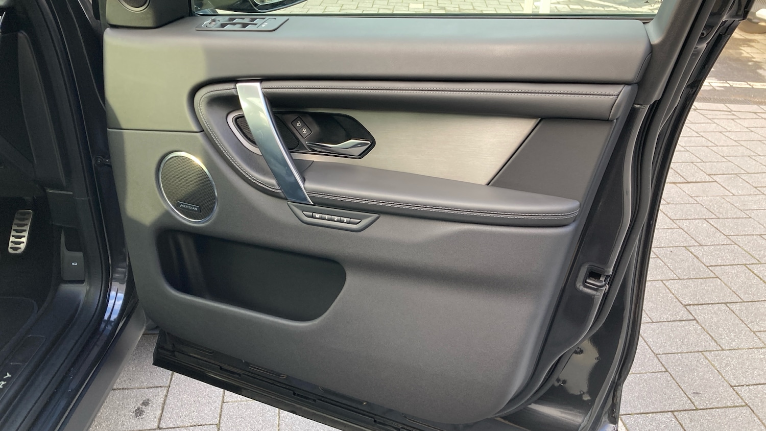 Used Land Rover Discovery Sport 2025 for sale - 76384908: Photo 23