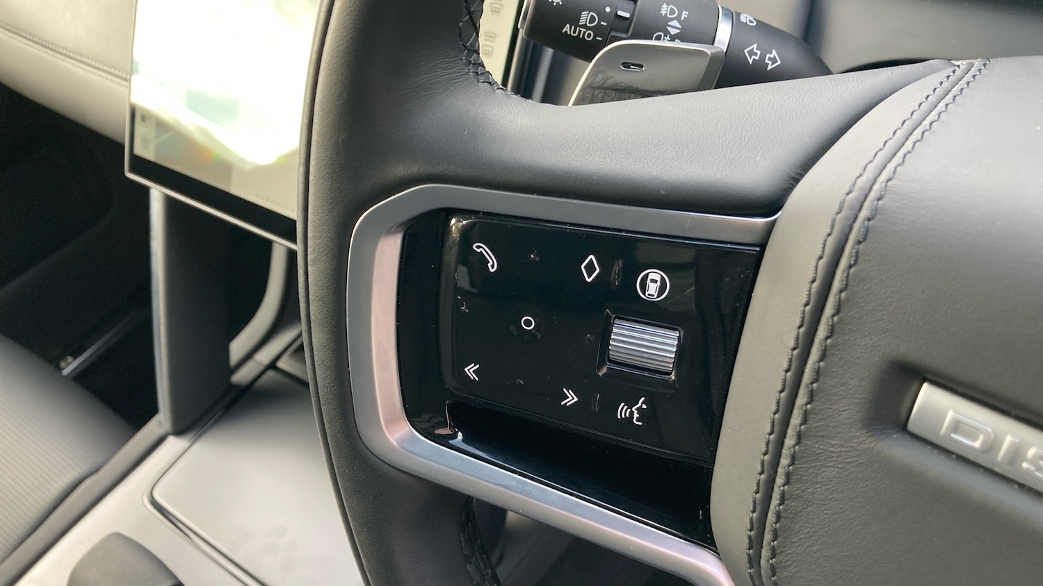 Used Land Rover Discovery Sport 2025 for sale - 76384908: Photo 25