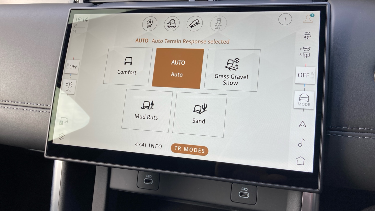 Used Land Rover Discovery Sport 2025 for sale - 76384908: Photo 31