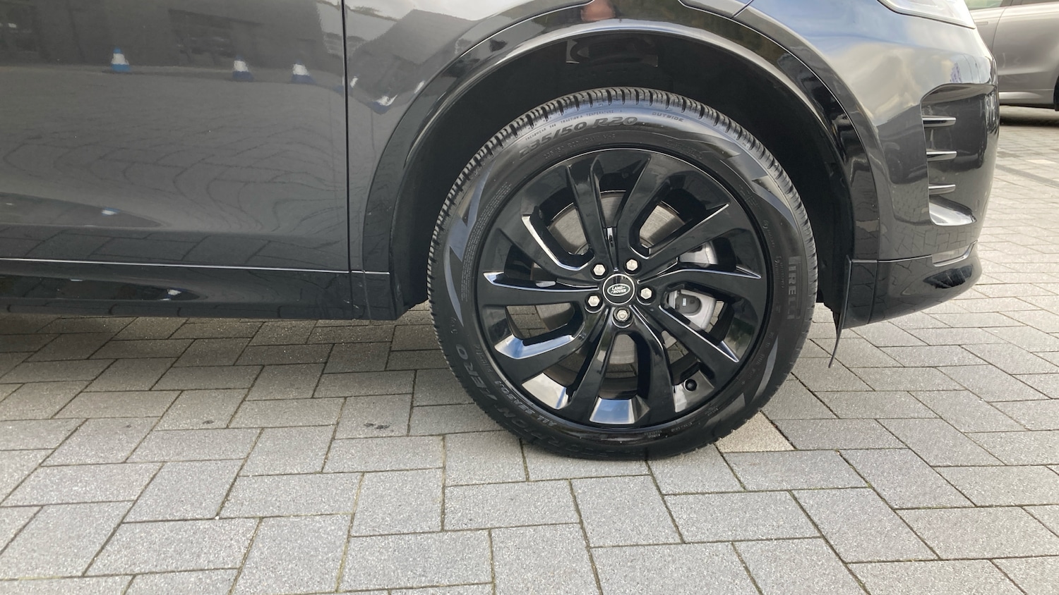 Used Land Rover Discovery Sport 2025 for sale - 76384908: Photo 8