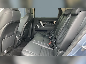 Used Land Rover Discovery Sport 2021 for sale - 75581286: Photo