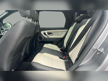 Used Land Rover Discovery Sport 2022 for sale - 79053753: Photo