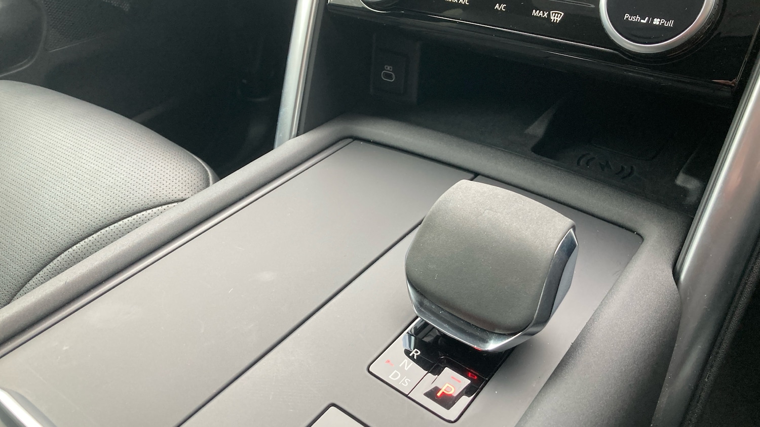 Used Land Rover Discovery 2023 for sale - 76879229: Photo 13