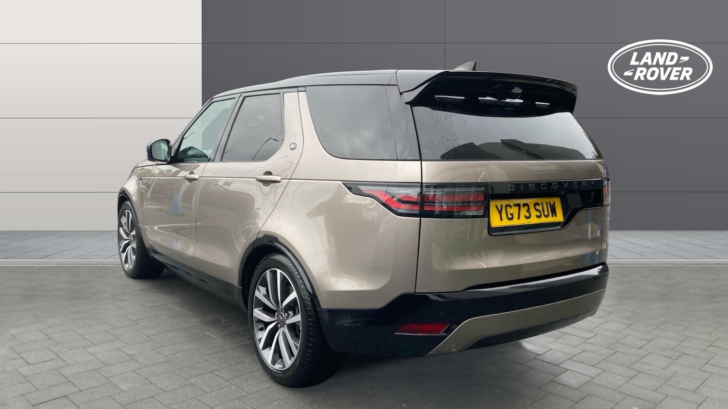 Used Land Rover Discovery 2023 for sale - 76879229: Photo 2