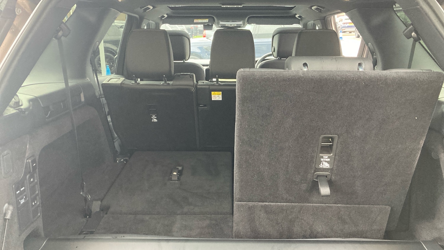 Used Land Rover Discovery 2023 for sale - 76879229: Photo 23