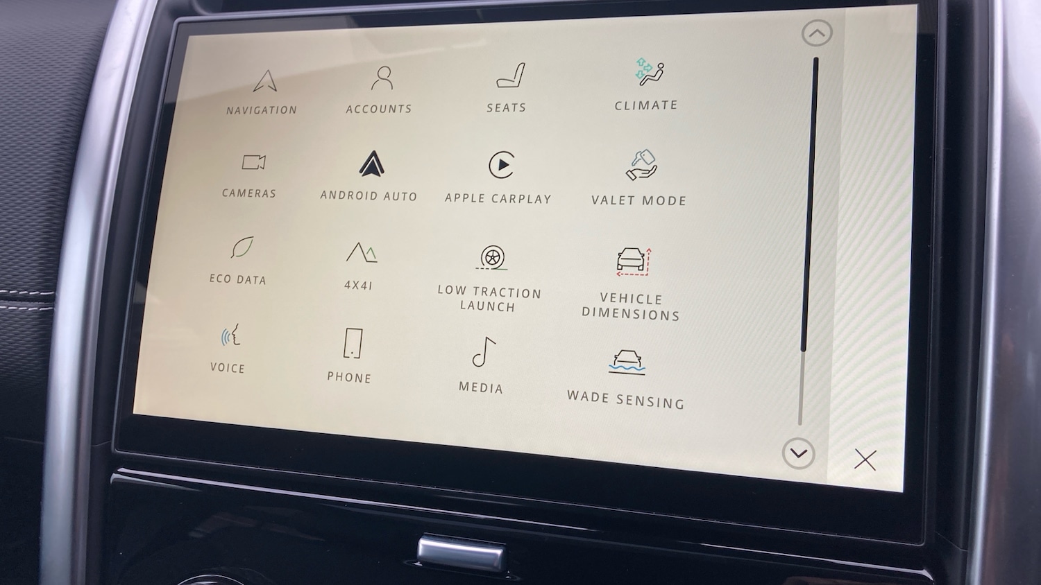 Used Land Rover Discovery 2023 for sale - 76879229: Photo 31