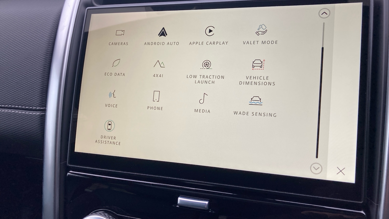 Used Land Rover Discovery 2023 for sale - 76879229: Photo 32