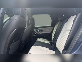 Used Land Rover Discovery Sport 2025 for sale - 79173210: Photo