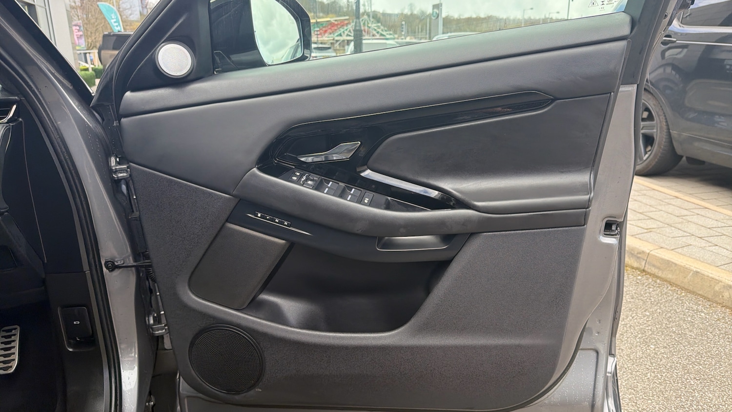 Used Land Rover Range Rover Evoque 2025 for sale - 78064329: Photo 23