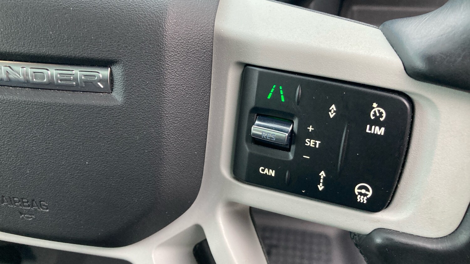 Used Land Rover Defender 2024 for sale - 76580622: Photo 27