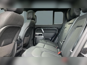 Used Land Rover Defender 2024 for sale - 76580622: Photo