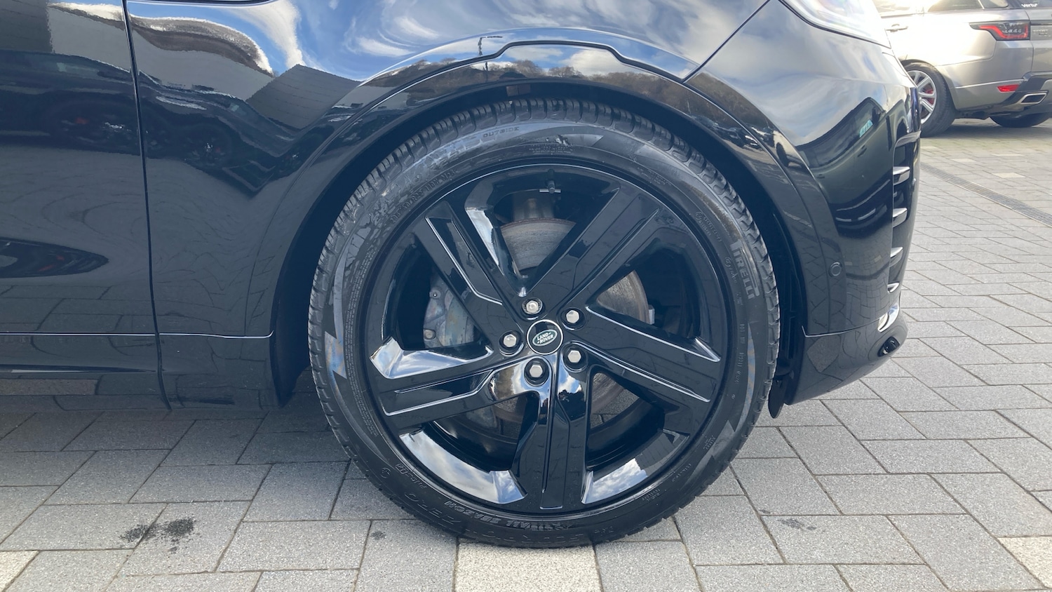 Used Land Rover Discovery 2025 for sale - 77676185: Photo 8