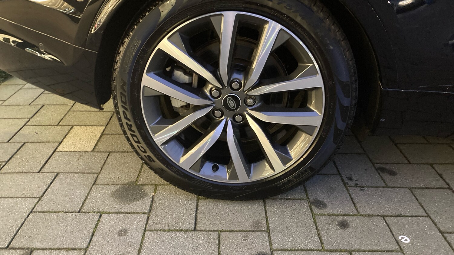 Used Land Rover Discovery 2025 for sale - 76477186: Photo 38